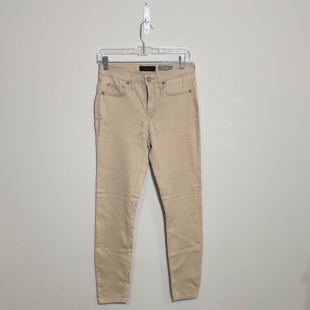 Aeropostale Beige High Waisted Jeggings size 4